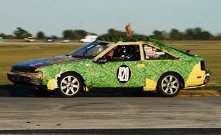 Illustration for article titled The Top 123 Lemons Of The 24 Hours Of LeMons Texas Fall 2009